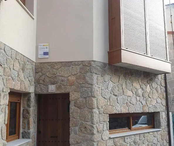 Feriehus El Cobijo De Gredos Navaluenga